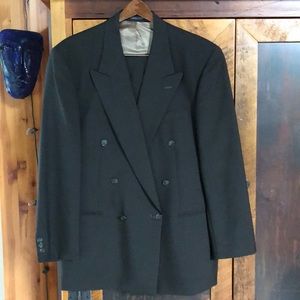 Men’s suit